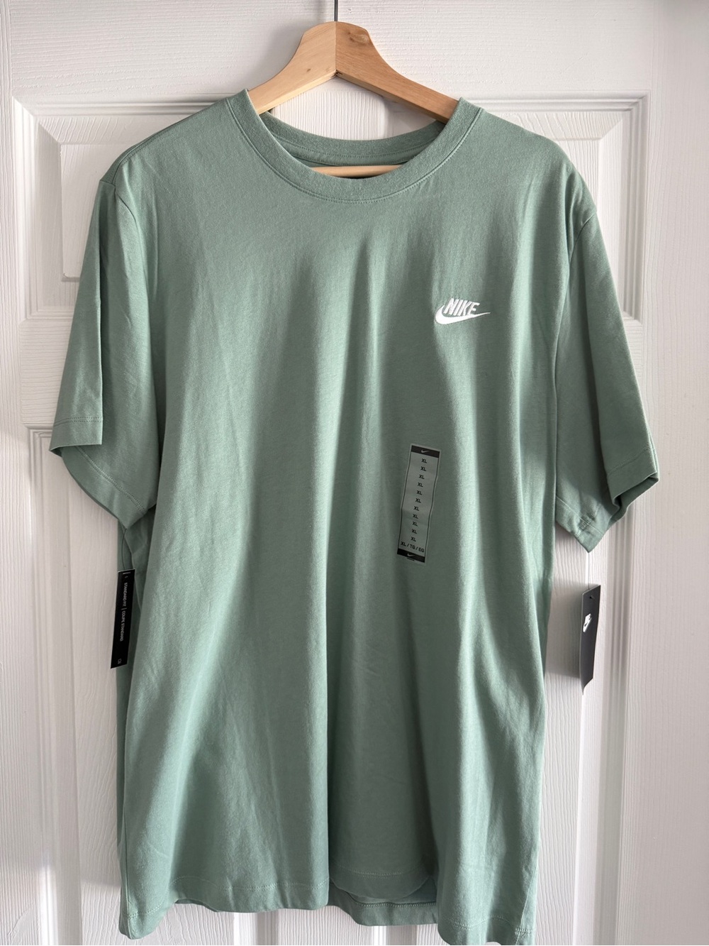 [AR4997-352] MENS NIKE SPORTSWEAR CLUB T-SHIRT - Men’s XL - GREEN/MINT - NWT